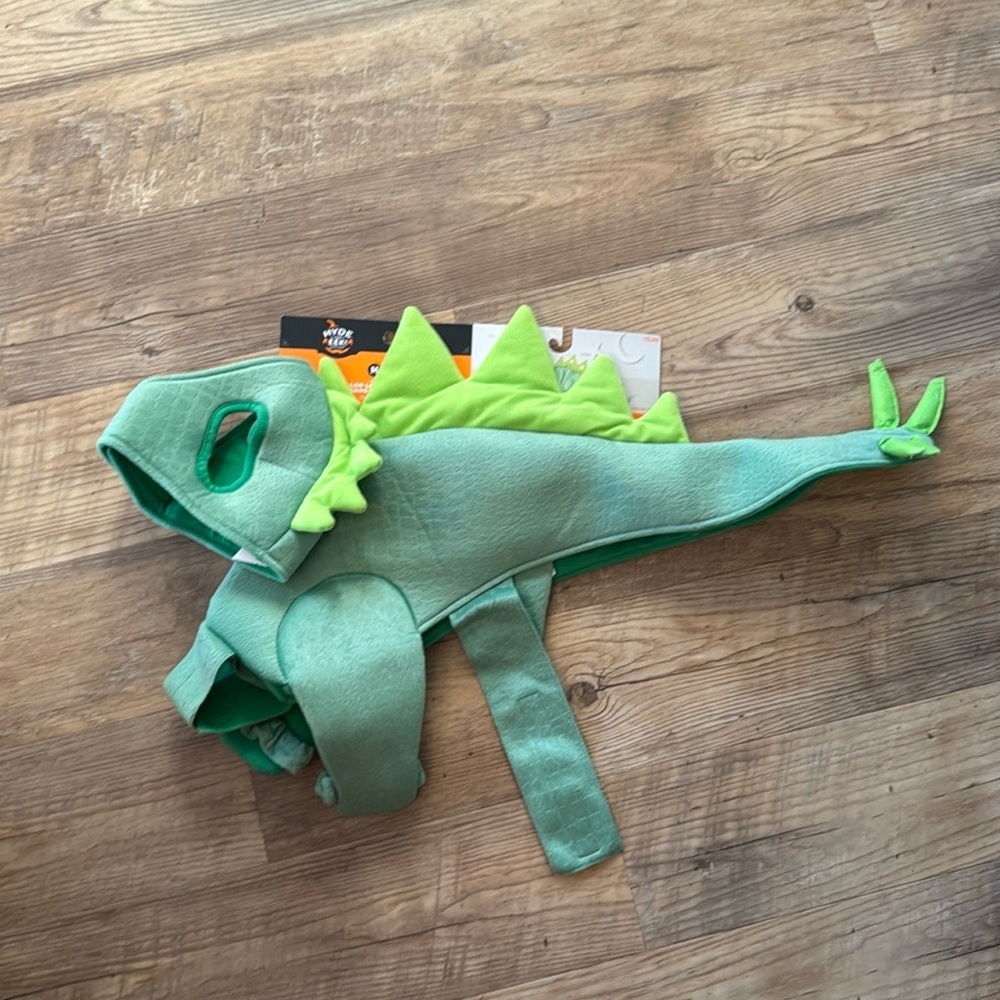 Hyde and Eek LED Light Up Stegosaurus Set for Medium Size Dog
